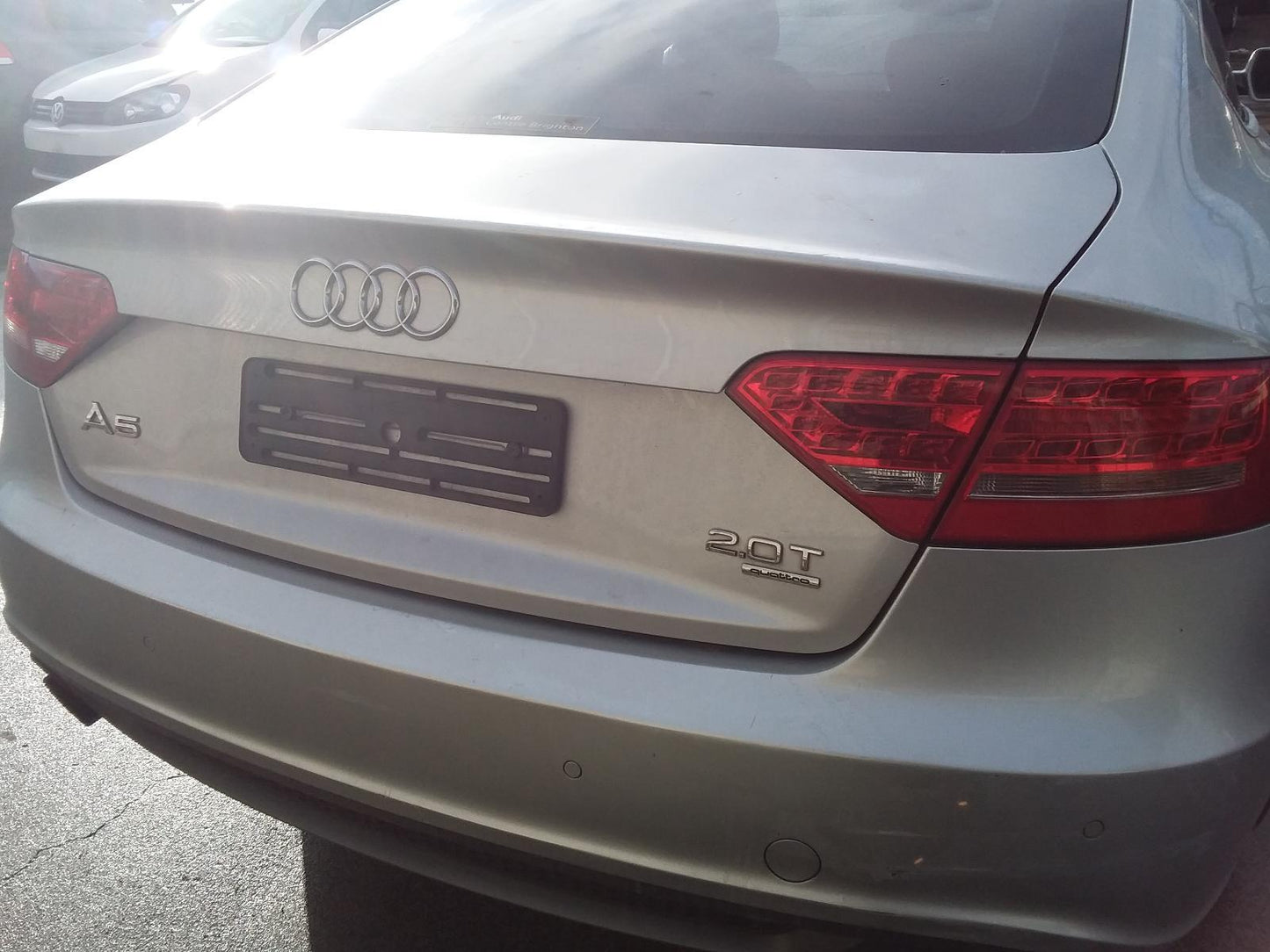2011 AUDI A5/S5 8T 10/07-12/11 8T8867769C COURTESY LIGHT