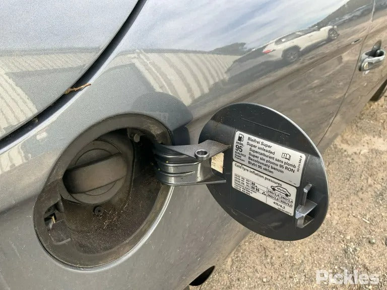 Wrecking 2009 VOLKSWAGEN EOS for Used Parts VW1605