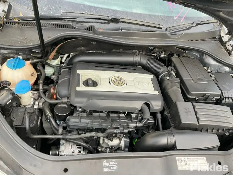 Wrecking 2009 VOLKSWAGEN EOS for Used Parts VW1605