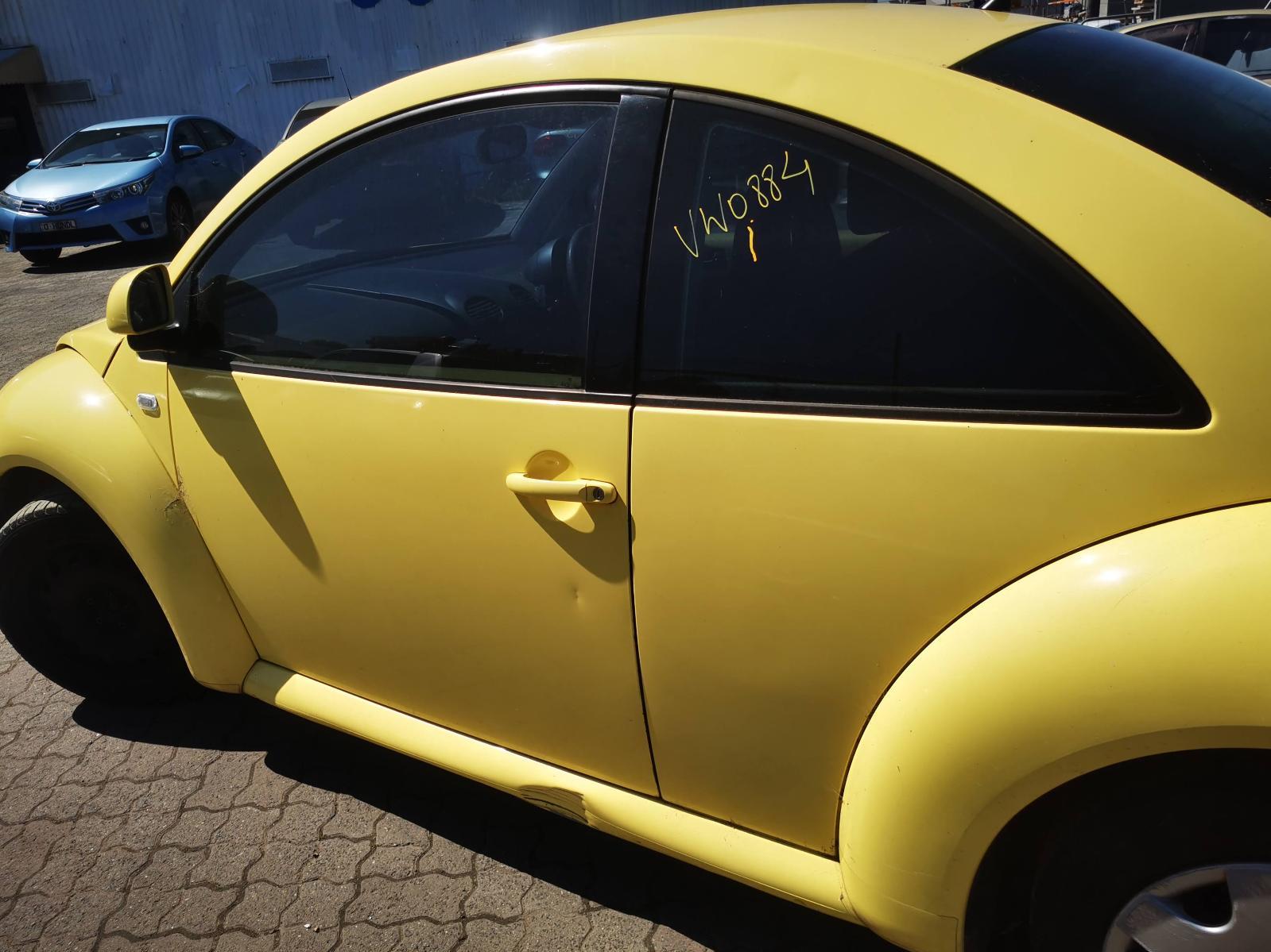 2001 VOLKSWAGEN BEETLE 9C, SUIT W/ PARK LIGHT TYPE, 01/00-09/05 1C0807421H REAR BUMPER