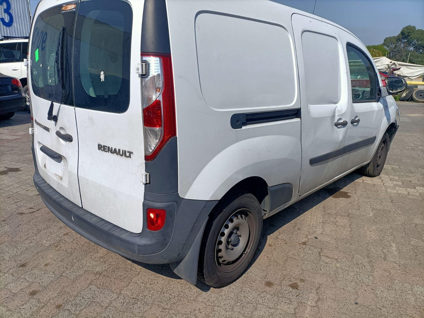 2014 RENAULT KANGOO RH FRONT, SEAT BELT ONLY (NO STALK), X61, 09/13- 8200448758 SEAT BELT STALK