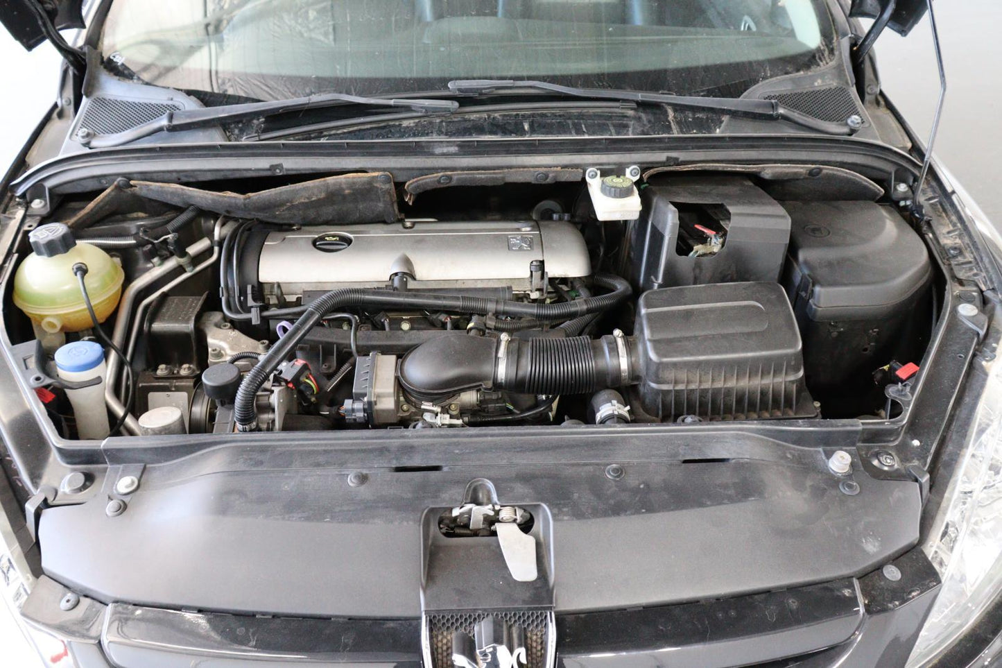 2005 PEUGEOT 307 T5, W/ FOGLAMPS TYPE, 12/01- 6205Z5 RIGHT HEADLAMP