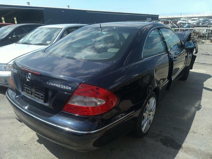 2006 MERCEDES CLK C209/A209, 06/02-06/09 A2097200105 LEFT FRONT DOOR