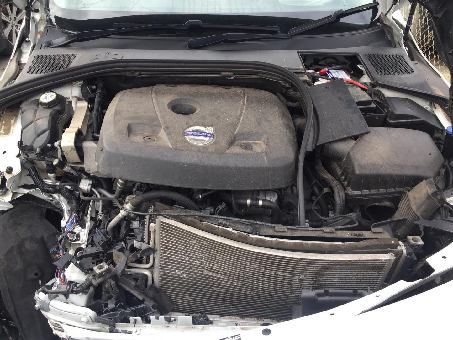 2015 VOLVO S60/V60 HEATING/COOLING/STEREO CENTRE CONTROL UNIT***USE STEREO/HEAD UNIT*** HEATER AC CONTROLS