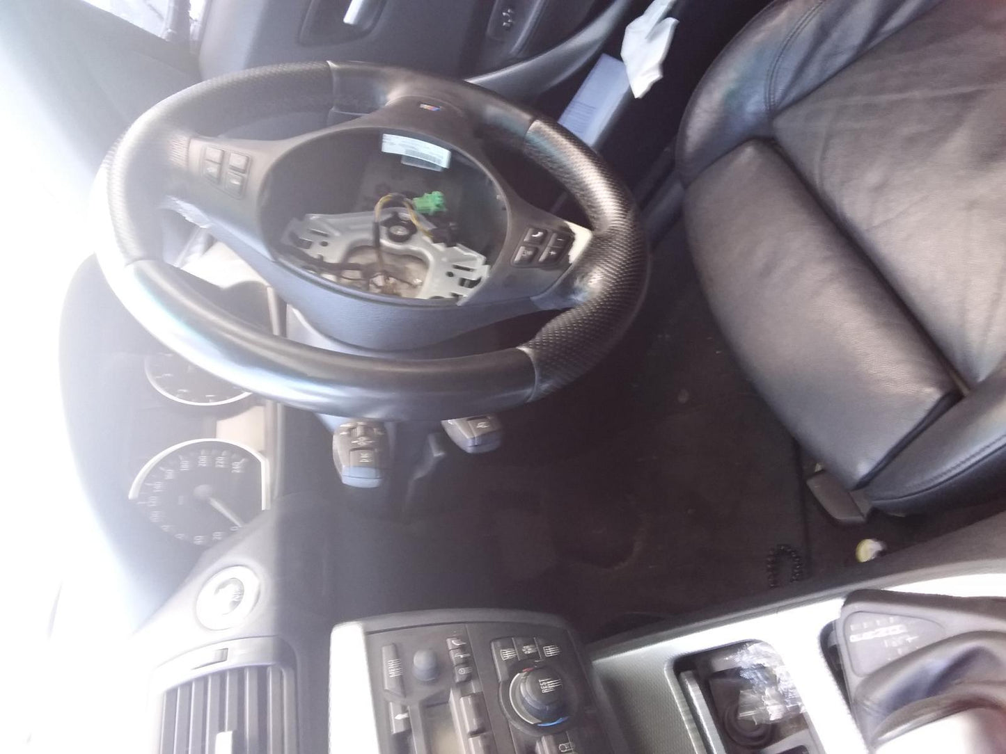 2006 BMW 1 SERIES E87, LH FRONT, SEAT BELT STALK ONLY, HATCH, 10/04-12/11 SEAT BELT STALK