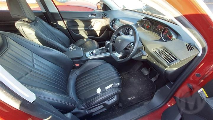 Wrecking 2019 PEUGEOT 308 for Used Parts PG1597
