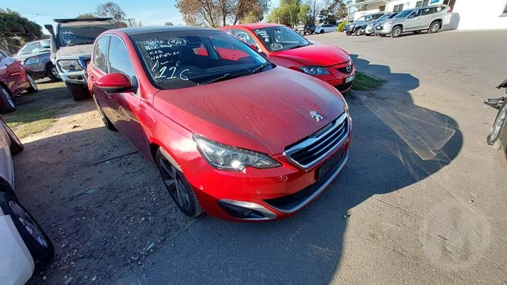 Wrecking 2019 PEUGEOT 308 for Used Parts PG1597