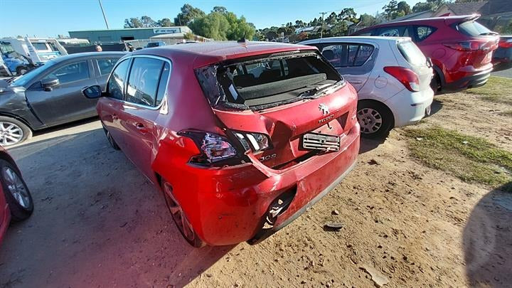 Wrecking 2019 PEUGEOT 308 for Used Parts PG1597