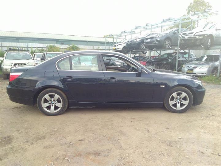 2009 BMW 5 SERIES BUMPER FOGLAMP, E60/E61, NON M SPORT TYPE, 06/07-04/10  RIGHT INDICATOR FOG SIDE