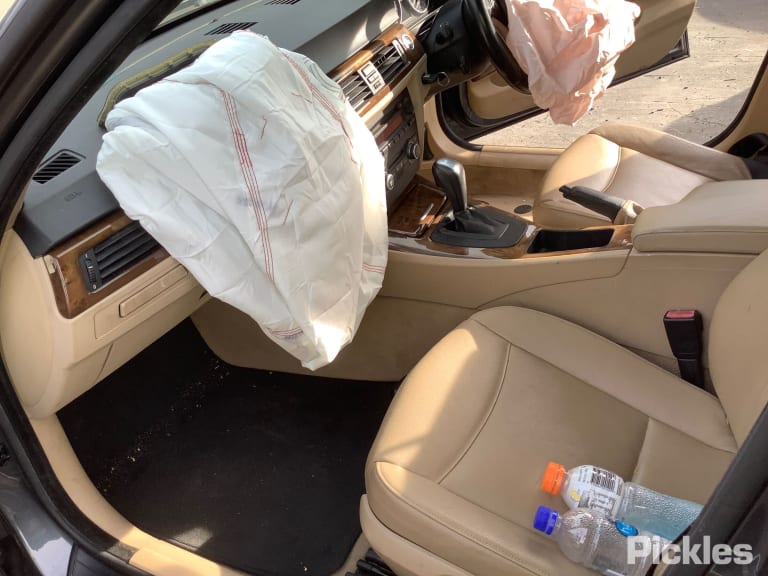 2007 BMW 3 SERIES E90/E91, SEDAN/WAGON, 03/05-04/12 41007203643 LEFT FRONT DOOR