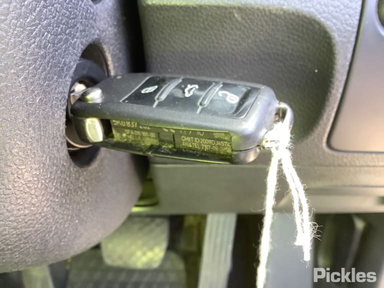 2010 VOLKSWAGEN JETTA RH SIDE, 1KM, 02/06-07/11  REAR GARNISH