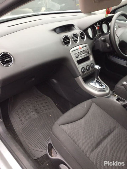 2012 PEUGEOT 308 T7, HATCH/WAGON, MANUAL FOLDING, 2 PLUG TYPE, 09/07-12/13 8153NC RIGHT DOOR MIRROR
