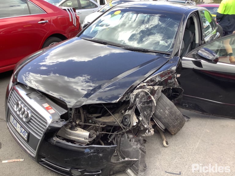 2007 AUDI A4 B7 (A4/S4), SEDAN, NON PARK SENSORS TYPE, 08/04-03/08 8E5807303 REAR BUMPER