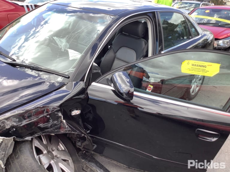 2007 AUDI A4 B7 (A4/S4), SEDAN, NON PARK SENSORS TYPE, 08/04-03/08 8E5807303 REAR BUMPER