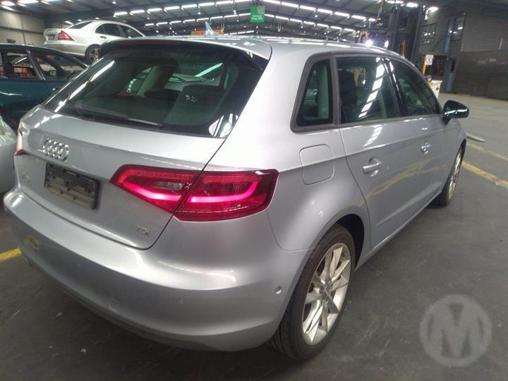 2015 AUDI A3 8V, A3/S3/RS3, HATCH, 05/13-10/20 8V4831052B RIGHT FRONT DOOR