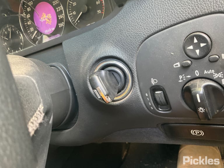 2005 MERCEDES CLK C209 06/02-06/09 A2034201384 HANDBRAKE LEVER