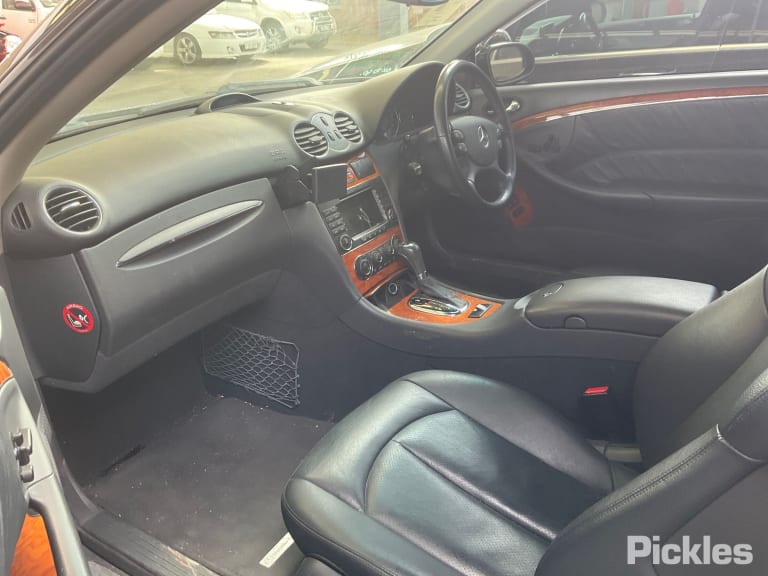 2005 MERCEDES CLK LEFT FRONT DOOR LOCK, NON KEYLESS START TYPE (2 WIRES), C209/A209, 06/02-06/09 A2097200335 DOOR BOOT GATE LOCK