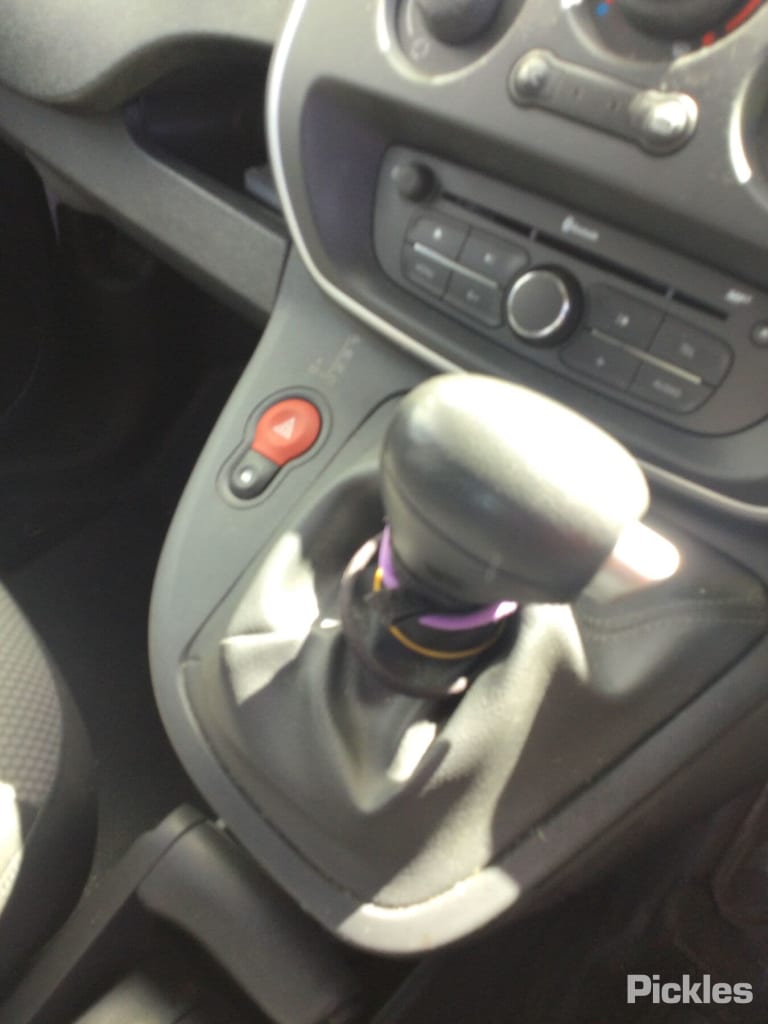 2018 RENAULT KANGOO NAVIGATION, X61, 10/10- 259152544R RADIO CD DVD SAT TV