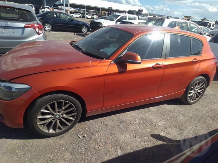 2013 BMW 1 SERIES F20, HATCH, 06/11-04/19 41007284512 RIGHT FRONT DOOR