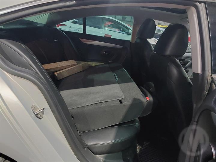 2009 VOLKSWAGEN PASSAT 3CC, SEDAN, 01/09-12/16 3C8833056E RIGHT REAR DOOR SLIDING