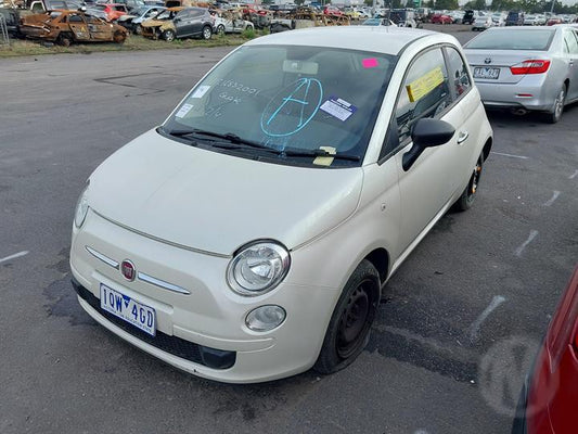 2014 FIAT 500 BUMPER BAR, NON PARK SENSOR TYPE, COLOUR CODED MOULD TYPE, 03/08-09/15 71777639 REAR BUMPER