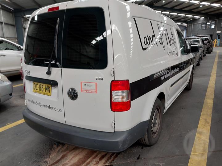 2010 VOLKSWAGEN CADDY 2K, 12/04-06/15 2K0831055B LEFT FRONT DOOR