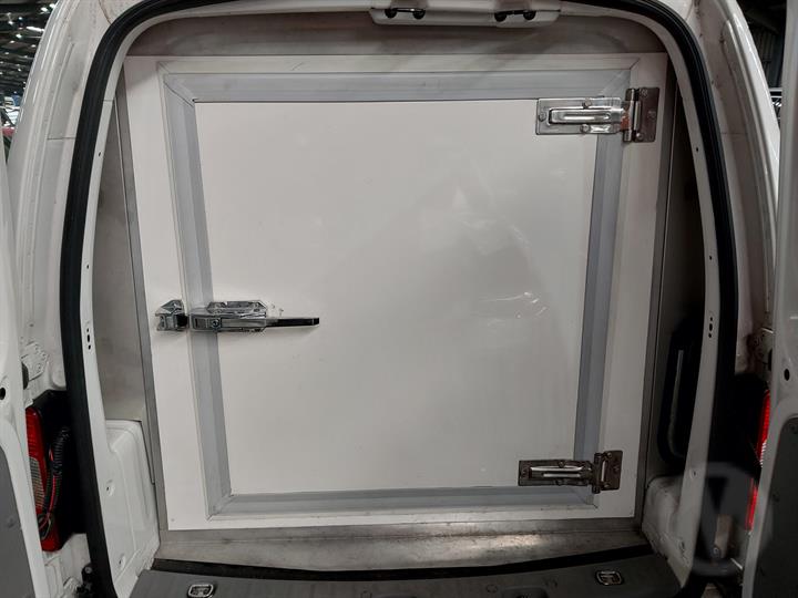 2010 VOLKSWAGEN CADDY LEFT FRONT DOOR LOCK, 2K, 12/04-06/15 3D2837015K DOOR BOOT GATE LOCK