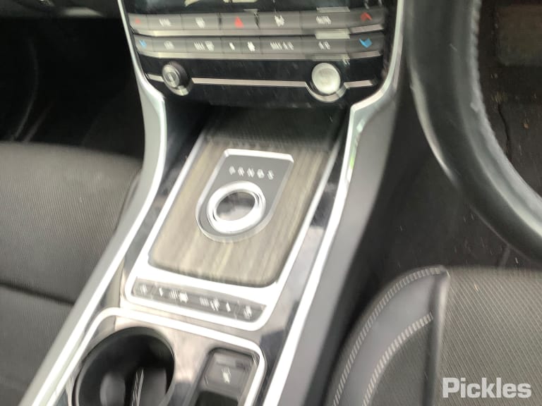 2015 JAGUAR XE PETROL, 2.0, TURBO, 147KW, AJ200, X760, 05/15- C2D22823 ENGINE