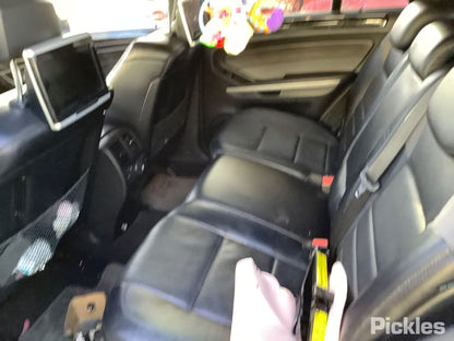 2011 MERCEDES M CLASS W164, 09/05-12/11 A1648810201 RIGHT GUARD