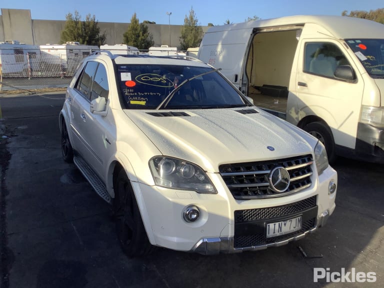 2011 MERCEDES M CLASS W164, BI XENON, 10/08-12/11 A1648209861 RIGHT HEADLAMP