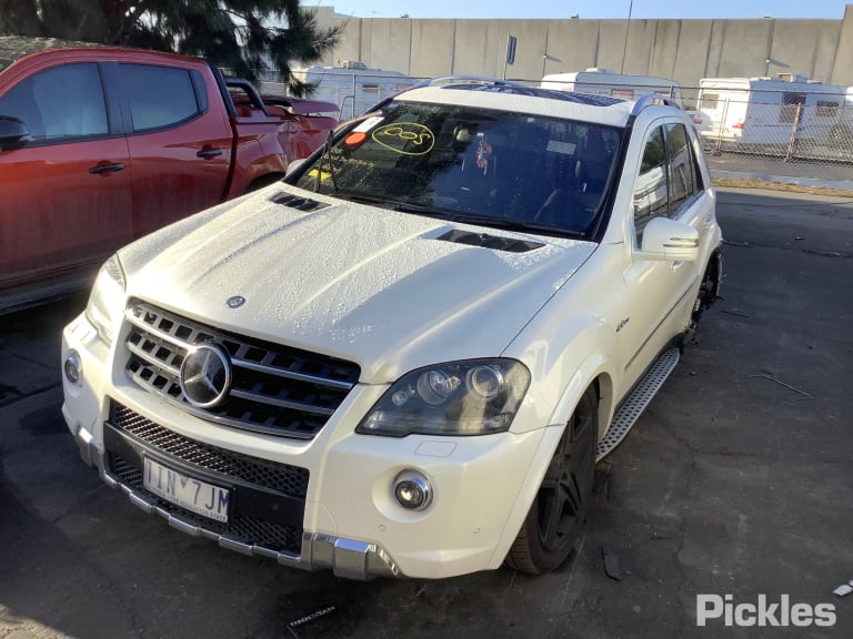 2011 MERCEDES M CLASS W164, BI XENON, 10/08-12/11 A1648209861 RIGHT HEADLAMP