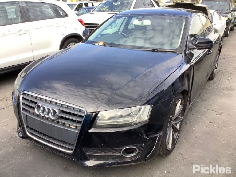 2010 AUDI A5/S5 8T, A5, HALOGEN, 10/07-12/11  8T0941029AB LEFT HEADLAMP