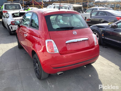 2014 FIAT 500 HATCH, LIGHT GREY LENS EDGING, 03/08-09/15 51885549 RIGHT TAILLIGHT