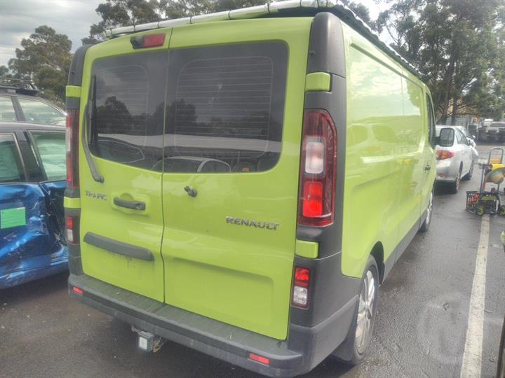 2015 RENAULT TRAFIC X82, 01/15- 803009537R RIGHT FRONT DOOR WINDOW