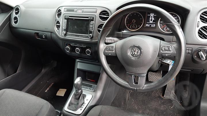 2015 VOLKSWAGEN TIGUAN STEERING WHEEL, 5N, 06/10-08/16  RIGHT AIRBAG