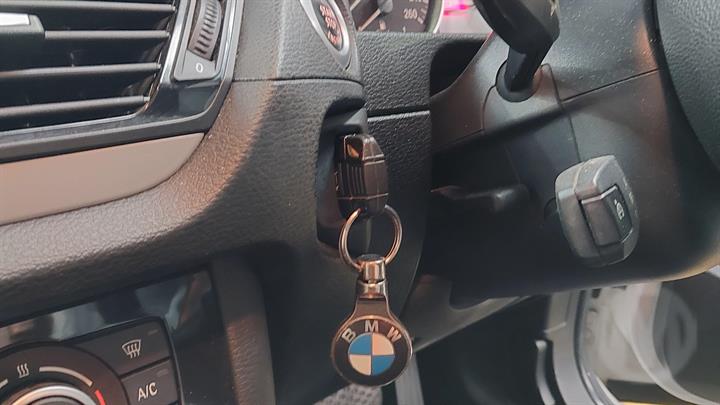 2013 BMW X1 LEFT FRONT DOOR LOCK, E84, 04/10-07/15 51217202145 DOOR BOOT GATE LOCK