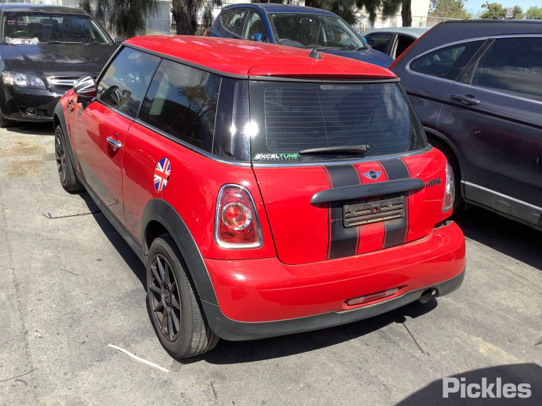 2011 MINI COOPER R56/R57, HATCH/CABRIO, CLEAR INDICATOR W/ RED CENTRE TYPE, 10/10-05/15 63217255909 LEFT TAILLIGHT