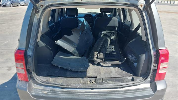 2011 JEEP PATRIOT MK, 08/07-12/16 5155 449AB LEFT FRONT DOOR WINDOW