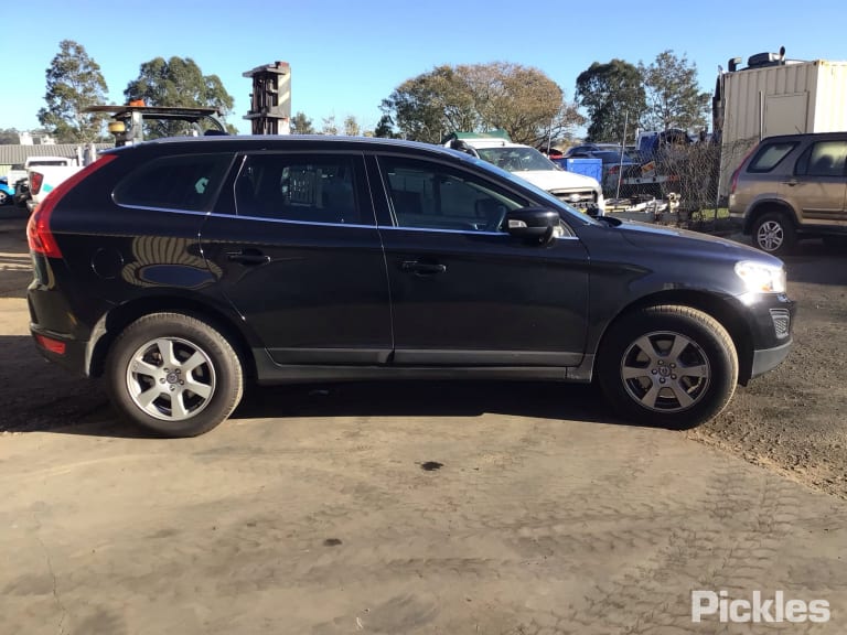 2012 VOLVO XC60 REAR, DZ, 02/09-04/17 39852748 COURTESY LIGHT