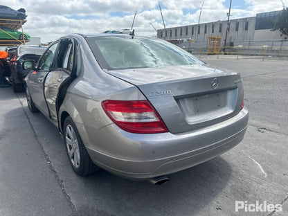 2008 MERCEDES C CLASS 4 SPOKE, ROUND BUTTON TYPE, AVANTGARDE/ELEGANCE PACK, W204, 07/07-04/11 A2044600303 STEERING WHEEL