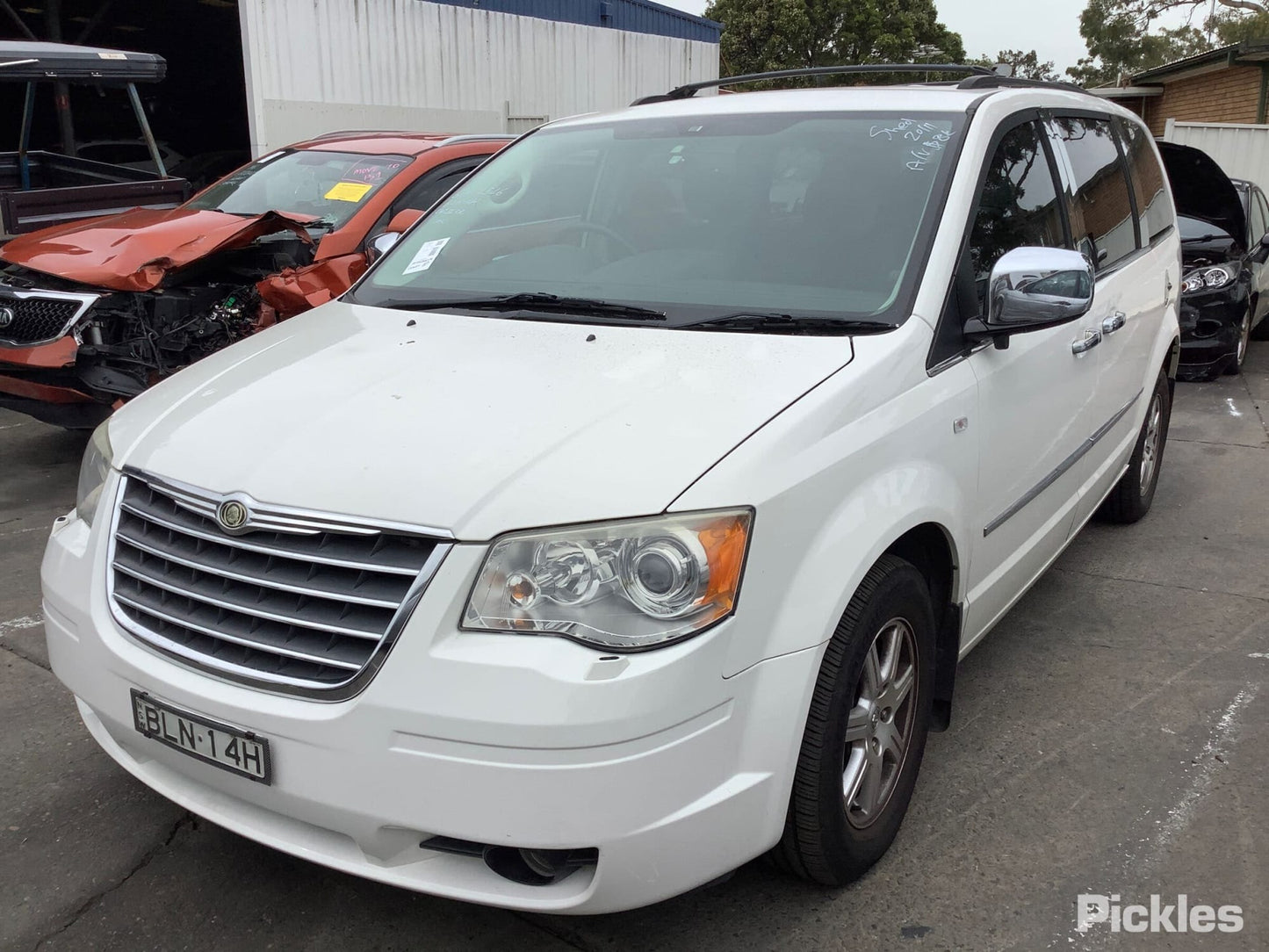 2009 CHRYSLER VOYAGER RT, XENON, 03/08-12/14 5113342AD RIGHT HEADLAMP