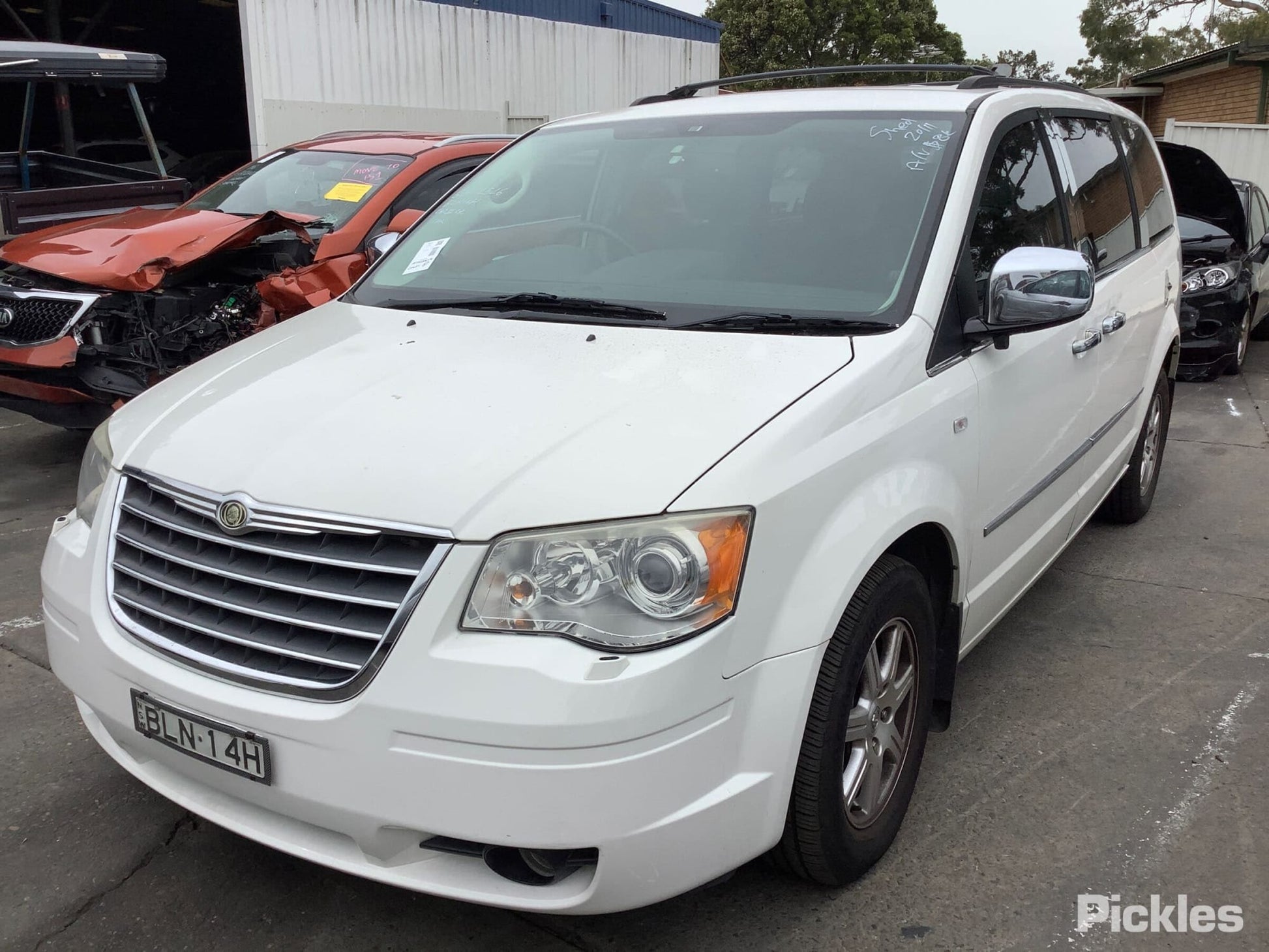 2009 CHRYSLER VOYAGER RT, XENON, 03/08-12/14 5113342AD RIGHT HEADLAMP