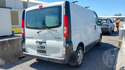 2014 RENAULT TRAFIC X83, CLEAR INDICATOR TYPE, 05/07-12/14  RIGHT HEADLAMP