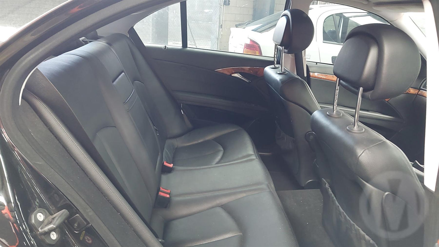 2007 MERCEDES E CLASS RIGHT FRONT DOOR LOCK, W211/S211, 08/02-12/09 A 211 720 04 35 DOOR BOOT GATE LOCK