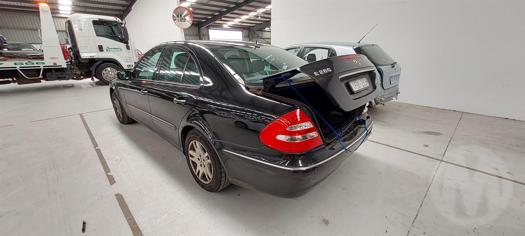 2005 MERCEDES E CLASS W211/S211, 4DR/5DR SEDAN/WAGON, 08/02-09/05 A2118801318 LEFT GUARD