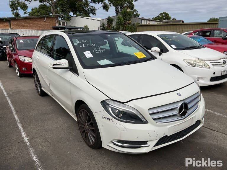 2014 MERCEDES B CLASS RH REAR, SEAT BELT ONLY, W246, 12/11-01/15 A2468602885 SEAT BELT STALK