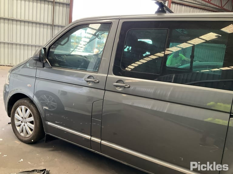 2013 VOLKSWAGEN TRANSPORTER HEAD UNIT (RCD310), DOUBLE DIN TYPE, 03/10-06/15  RADIO CD DVD SAT TV