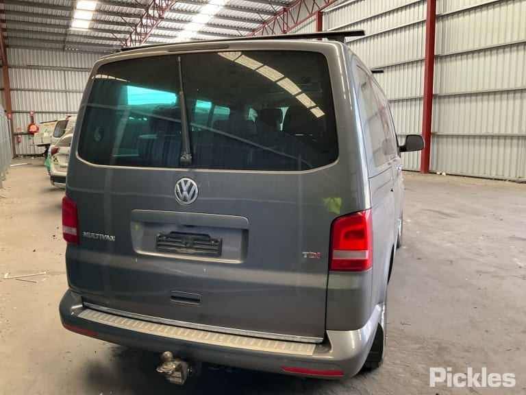 2013 VOLKSWAGEN TRANSPORTER HEAD UNIT (RCD310), DOUBLE DIN TYPE, 03/10-06/15  RADIO CD DVD SAT TV
