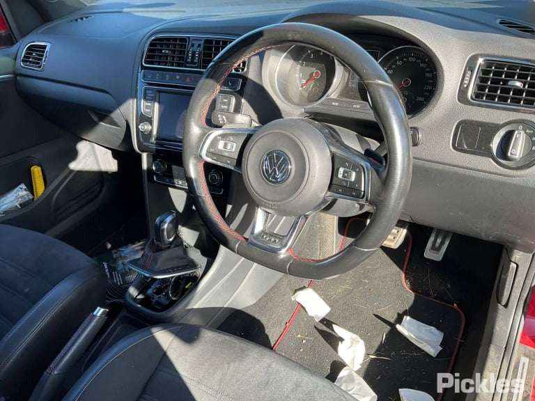 2016 VOLKSWAGEN POLO 6R, 5DR HATCH, 05/10-09/17 (AUS ONLY) 6R4831055J LEFT FRONT DOOR