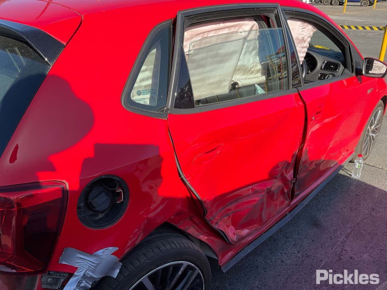 2016 VOLKSWAGEN POLO 6R, 05/10-09/17 6R0821106J RIGHT GUARD